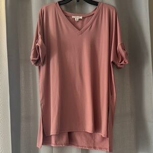 Zenana Outfitters Mauve V-Neck Short Sleeve Top